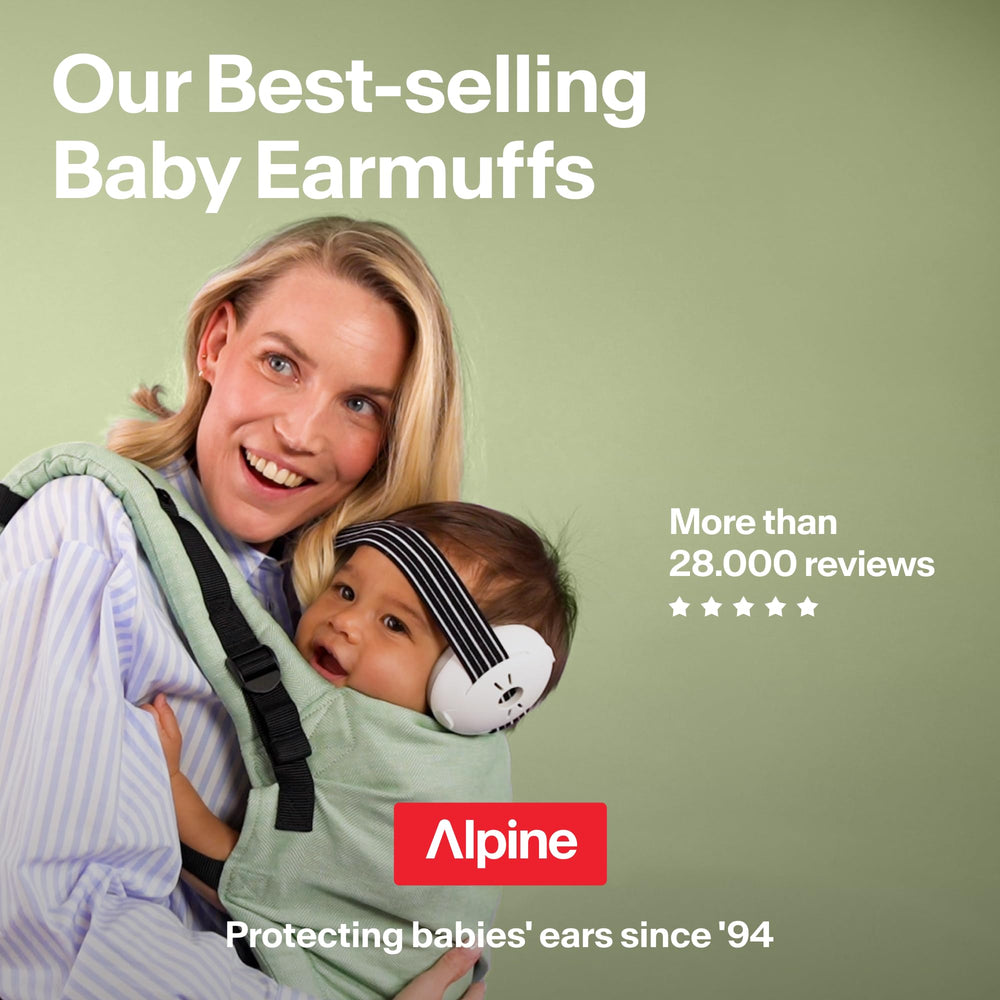 Alpine Muffy Baby en escenario de viaje avión y aeropuerto reduce ruidos fuertes