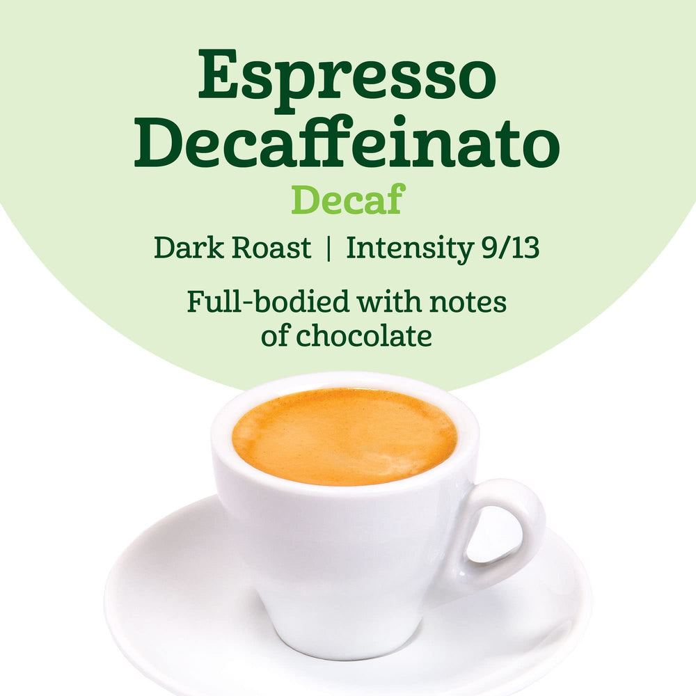 Amazon Fresh café espresso servido en taza, aspecto oscuro y notas de chocolate