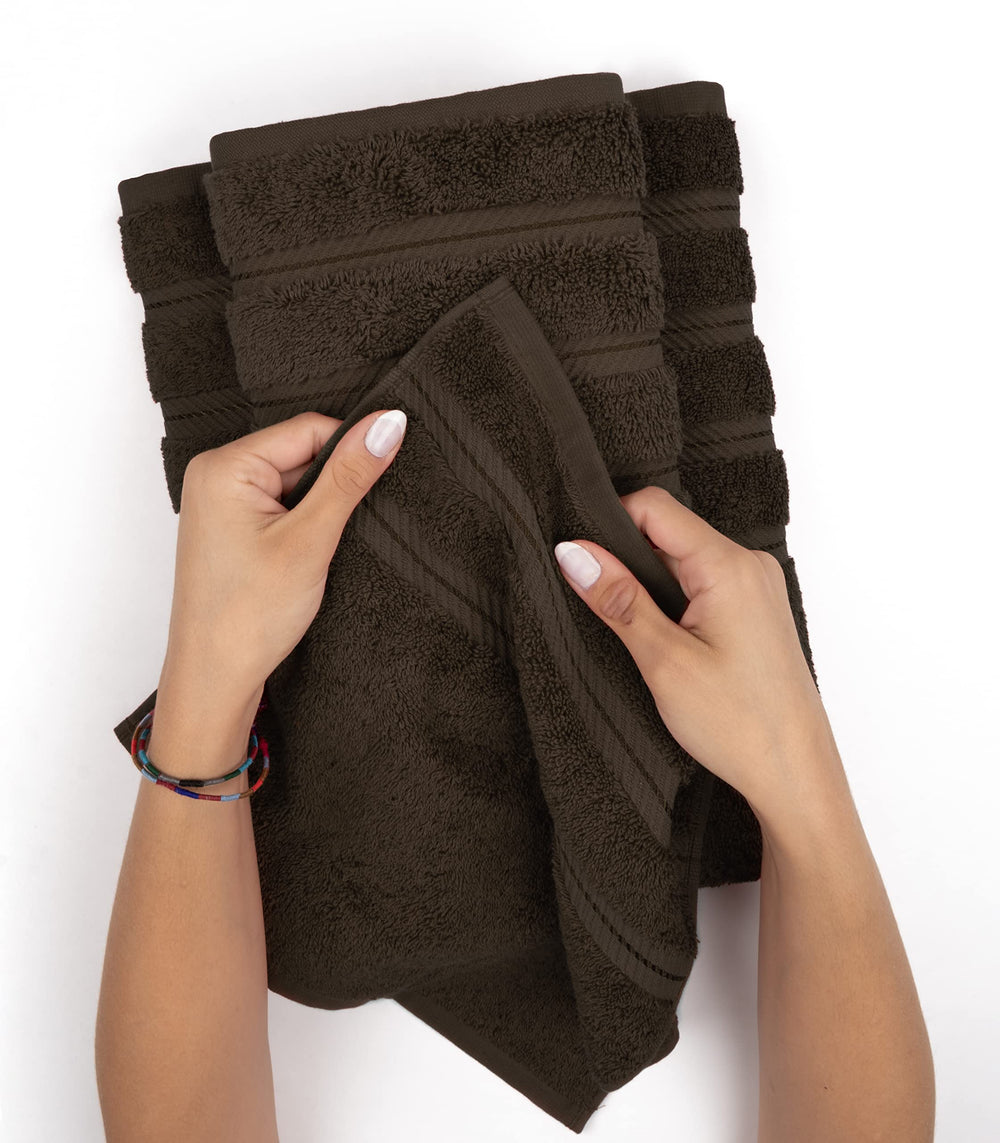 American Soft Linen set colocado en baño moderno mostrando presentación elegante