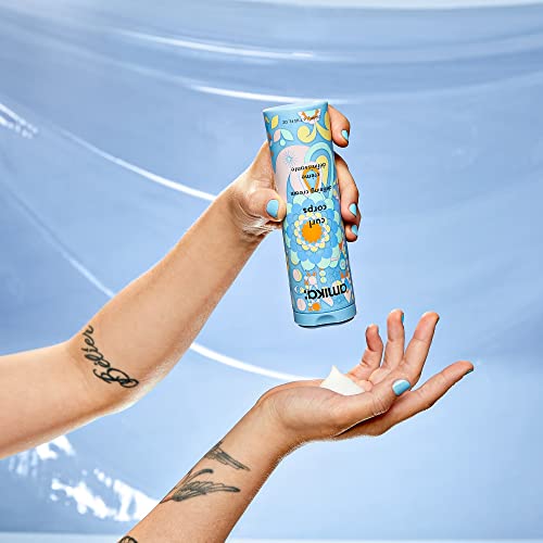 amika envase 200 ml comparado con mano para escala práctica