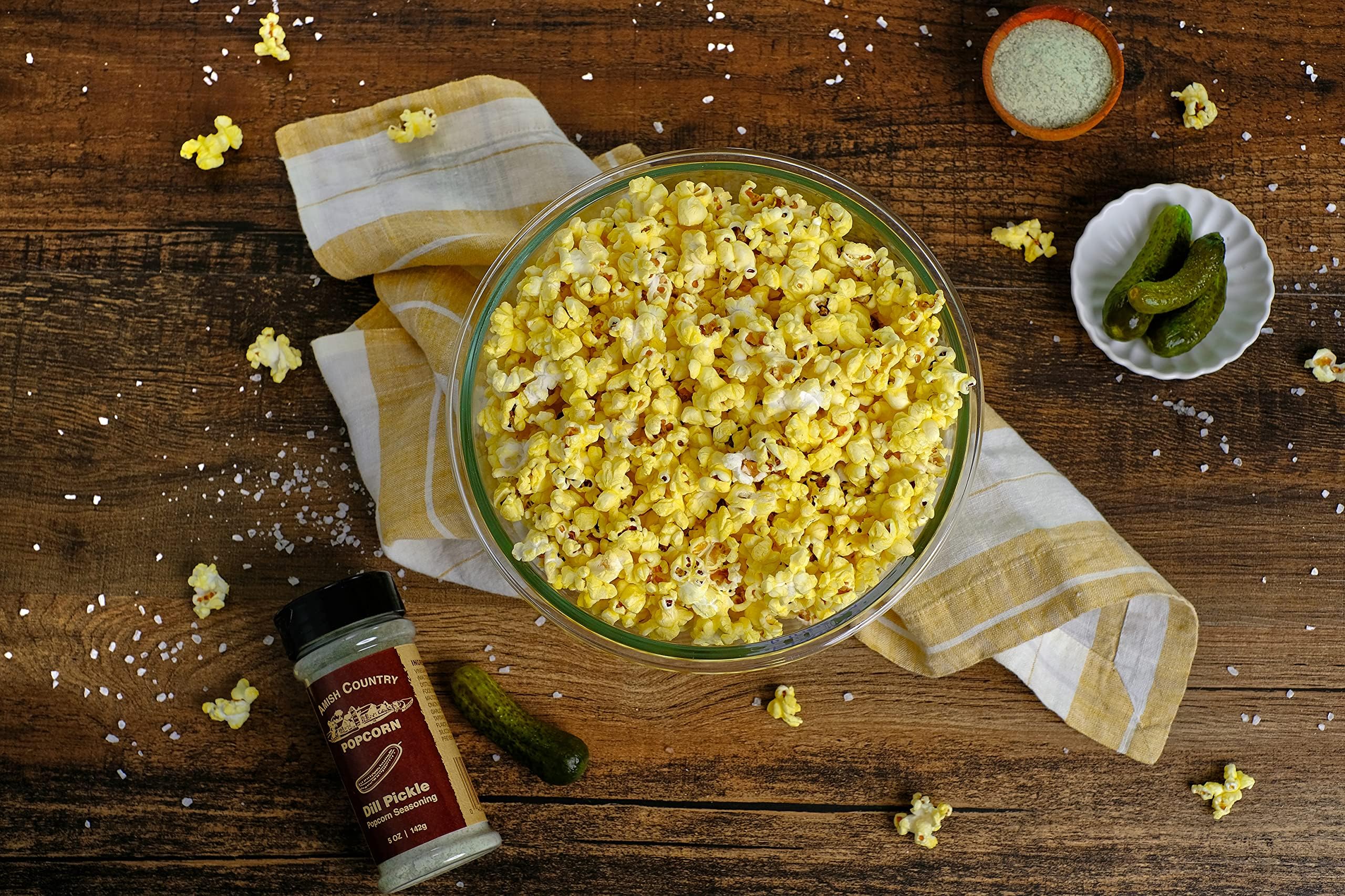 Amish Country Popcorn escena noche de película que sugiere uso familiar