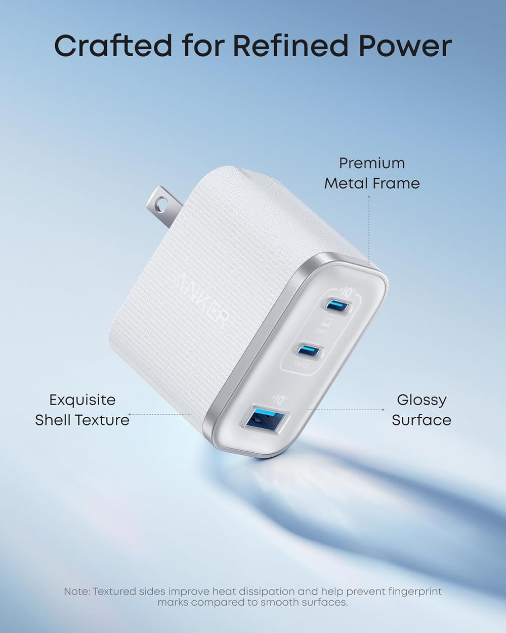 Anker Nano 70W junto a otro cargador para ver tamaño, ahorro de espacio Anker