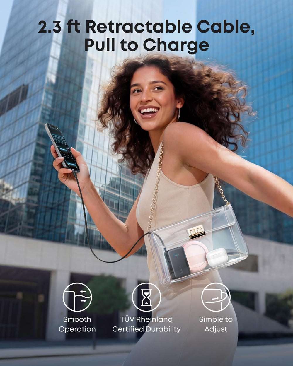 Anker Nano en mano demostrando tamaño y portabilidad para viajes