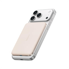 Anker Nano frontal del power bank mostrando el diseño compacto y marca Anker