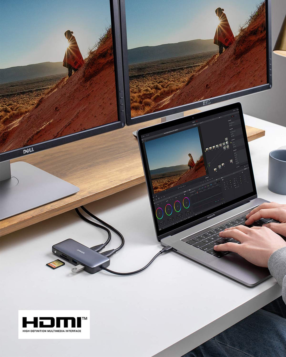 Anker PowerExpand caja abierta con guía de inicio y accesorios incluidos