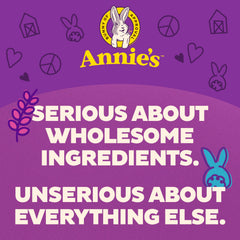 Annie's pouch dentro de una lonchera ilustrando uso escolar práctico
