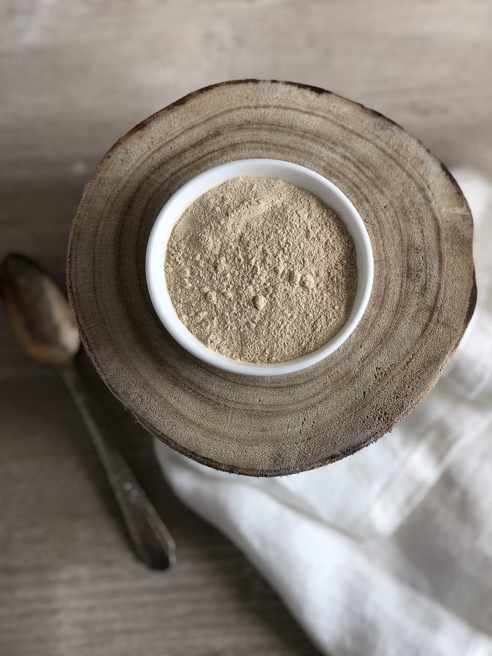 Anthony's cucharada de maca negra mostrando cantidad y escala práctica
