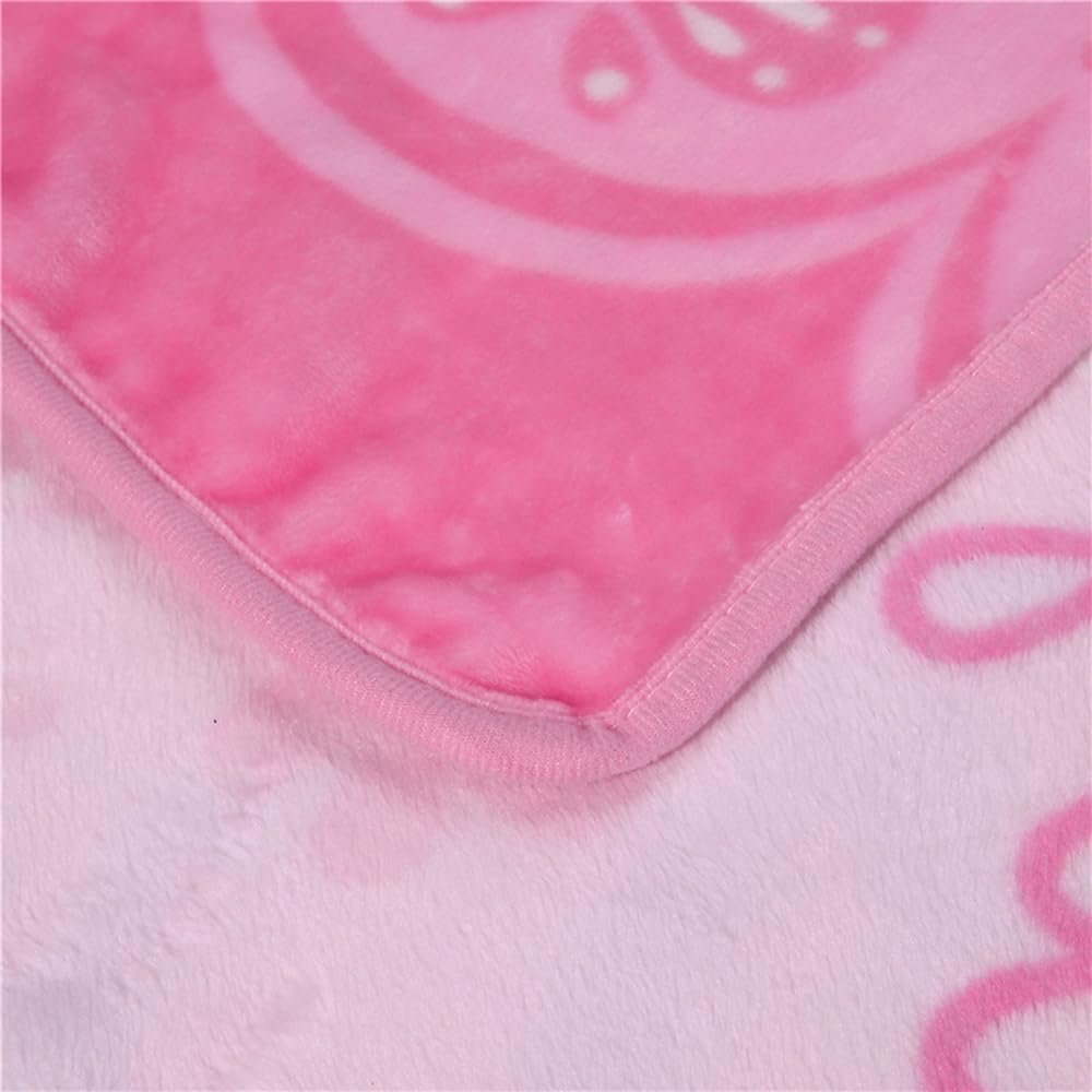 aqtoelca detalle del borde y estampado infantil que muestra acabado resistente y colores vivos