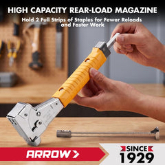 Arrow T50 cargador trasero abierto indicando fácil recarga y capacidad
