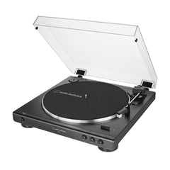 Audio-Technica vista frontal del tocadiscos con tapa cerrada beneficio protección