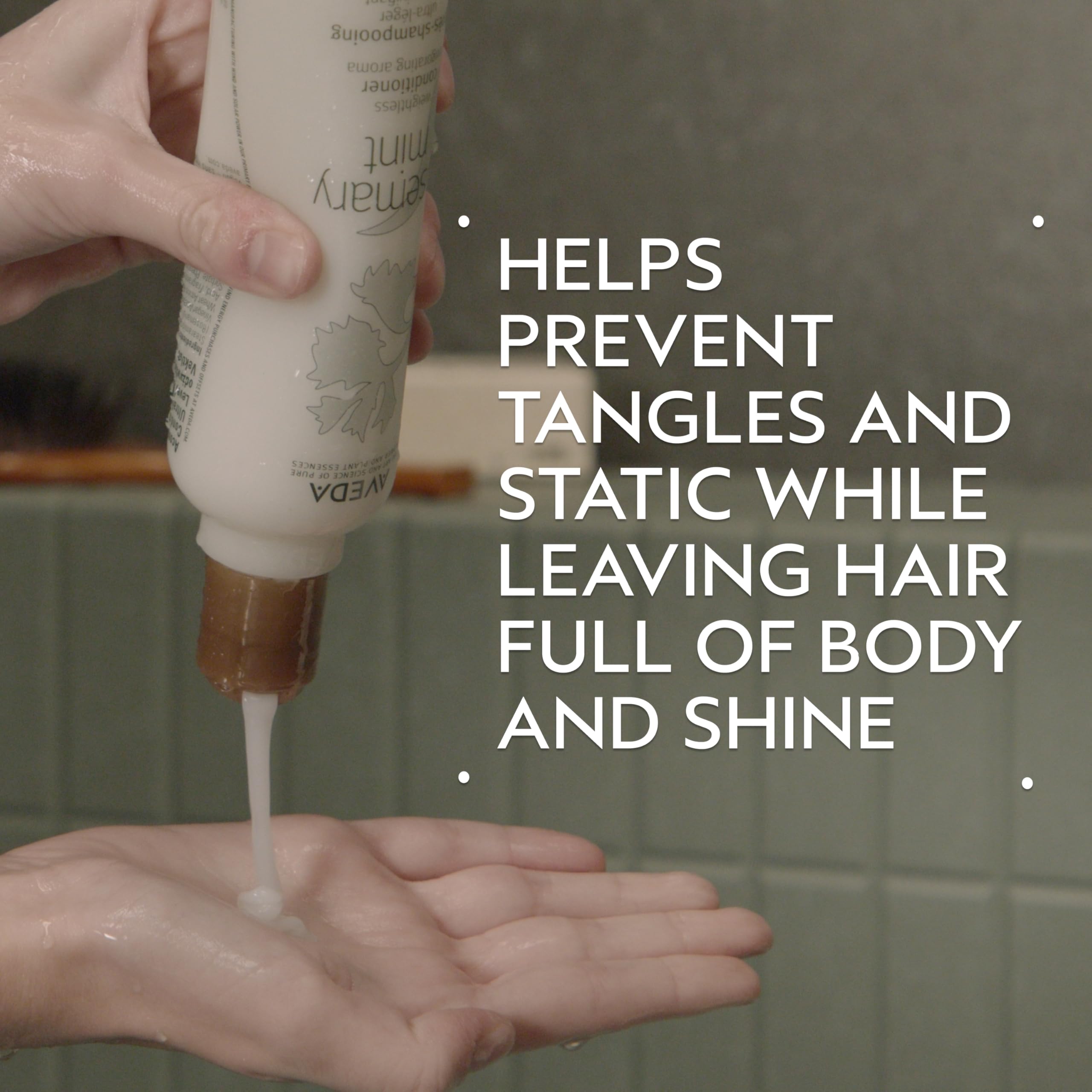 Aveda textura cremosa ligera que muestra ligereza y brillo