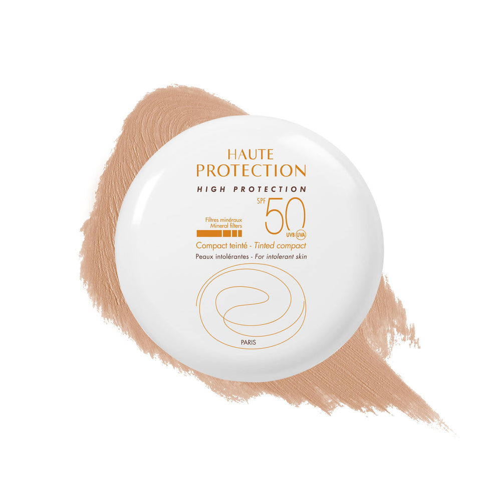 Avène compacto frontal beige mostrando diseño portátil y protección alta