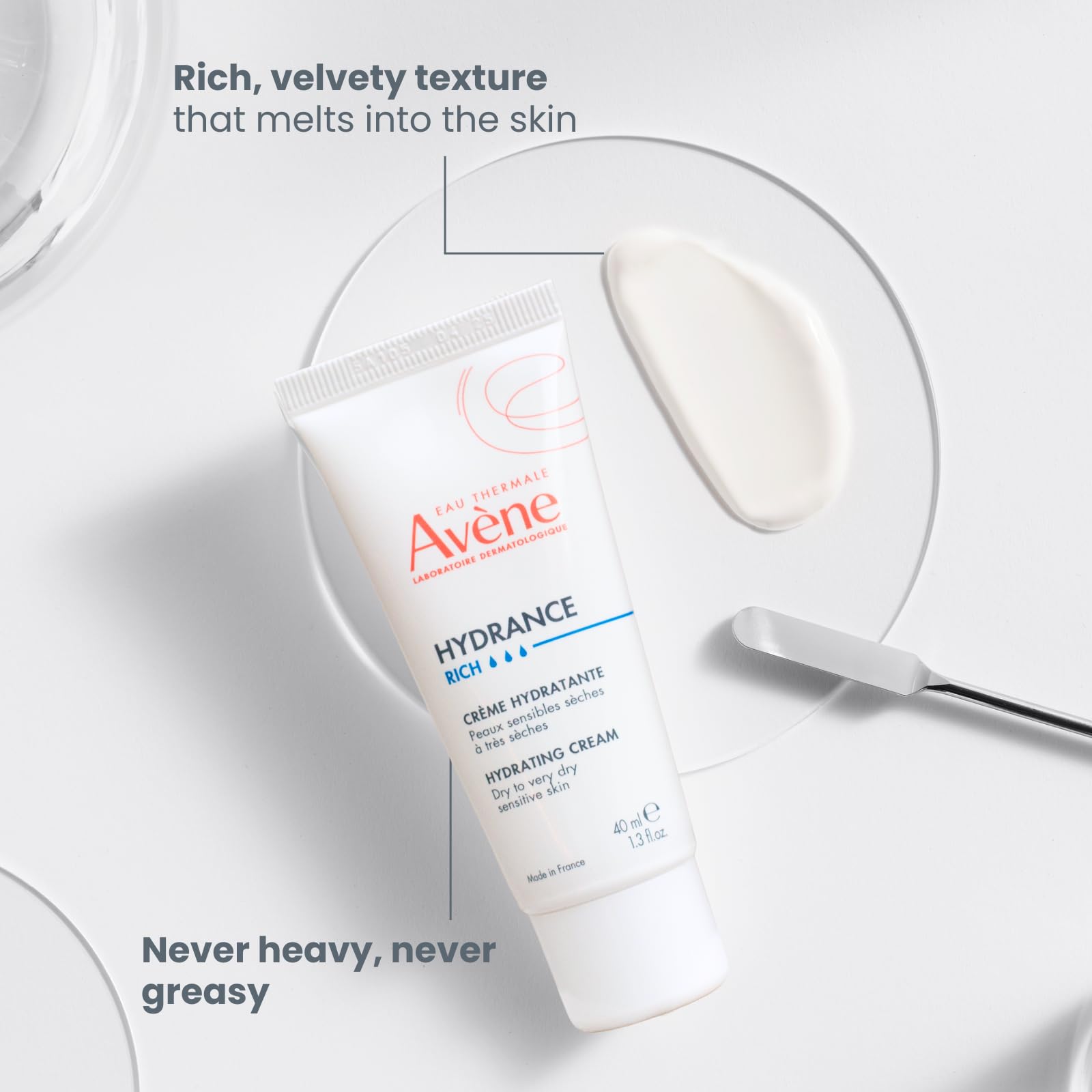 Avène Hydrance Rich en entorno natural destacando Agua Termal y origen francés