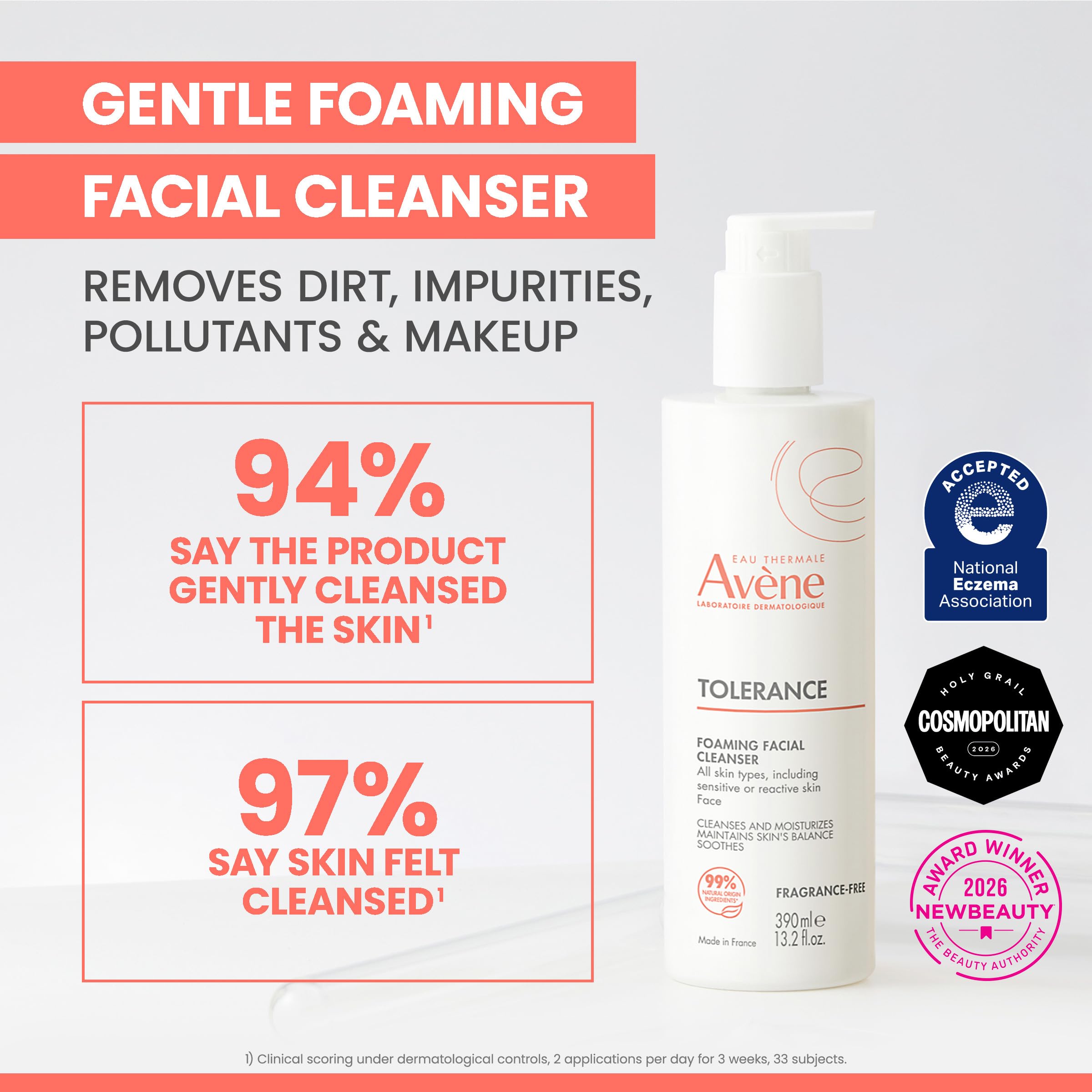 Eau Thermale Avène dispensador generando espuma para limpieza suave