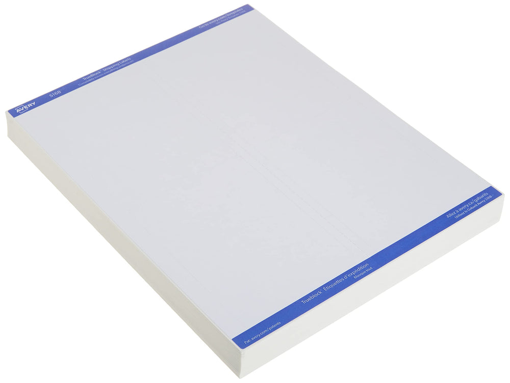 Avery etiqueta aplicada en caja de cartón corrugado, asegura envío seguro