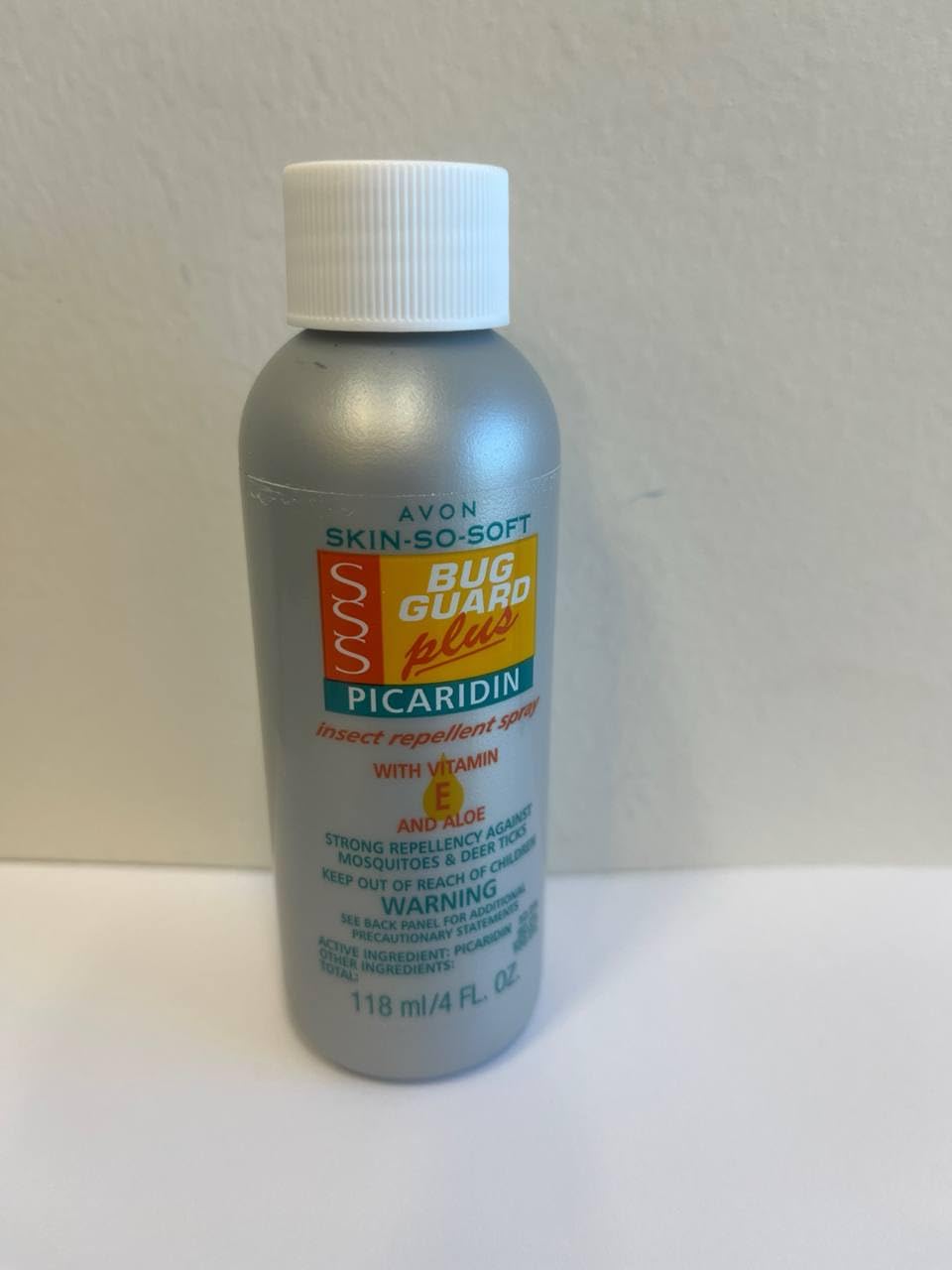 AVON textura de spray ligera que absorbe rápido y no deja grasa