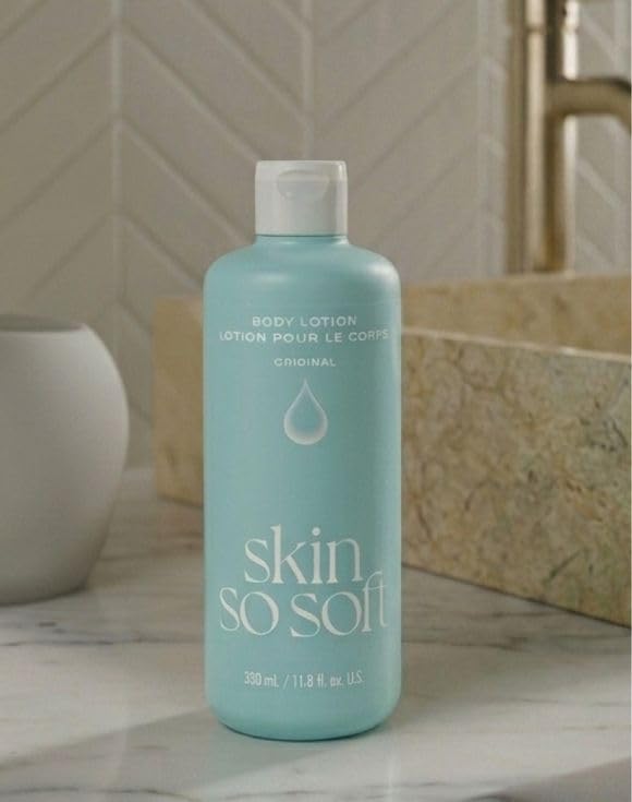 AVON Skin So Soft comparación de tamaño 11.8 oz ideal para viajes
