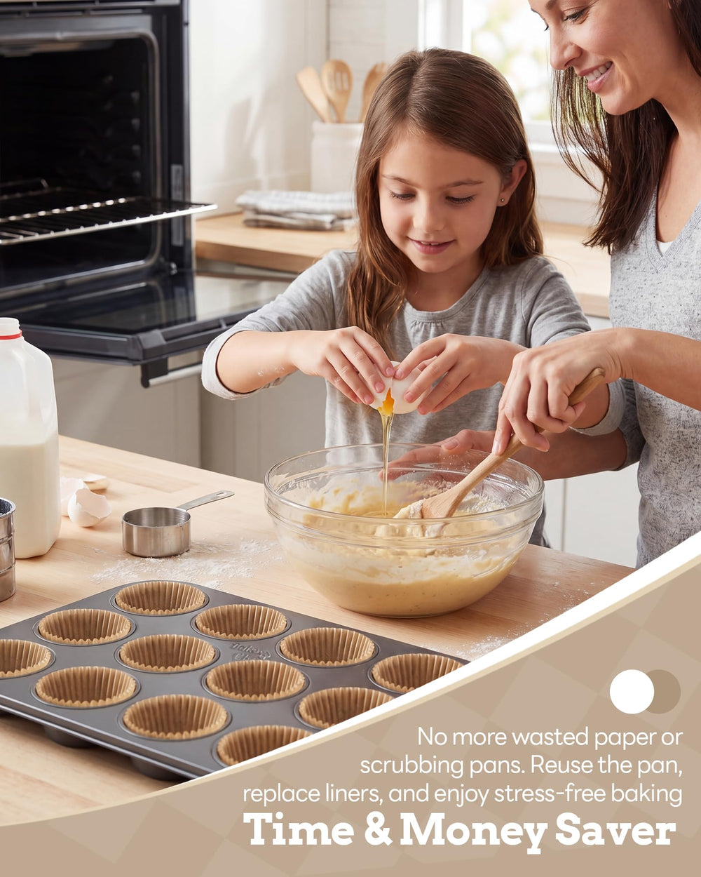 Bake Choice bandeja dentro del horno doméstico en uso, mostrando compatibilidad con hornos
