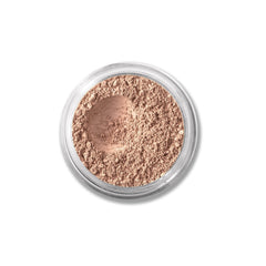bareMinerals textura del polvo suelto en primer plano que evidencia acabado suave
