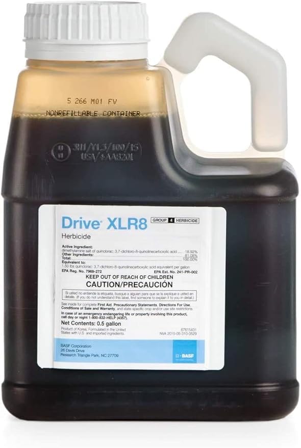 BASF Drive XLR8 botella junto a una regla para visualizar tamaño y volumen