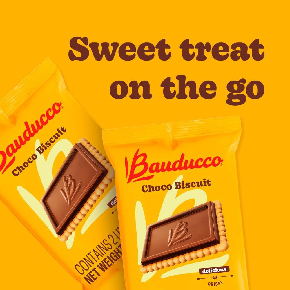 Bauducco galleta en mano para comparar tamaño y porcionalidad