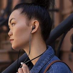 Imanes de auriculares Beats Flex para auto-pausa y transporte seguro