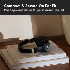 Beats Solo 4 diadema Flex-Grip detalle que asegura ajuste estable y ligero