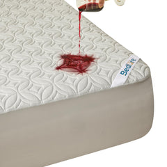 BEDLORE protector frontal queen mostrando acabado acolchado y apariencia elegante