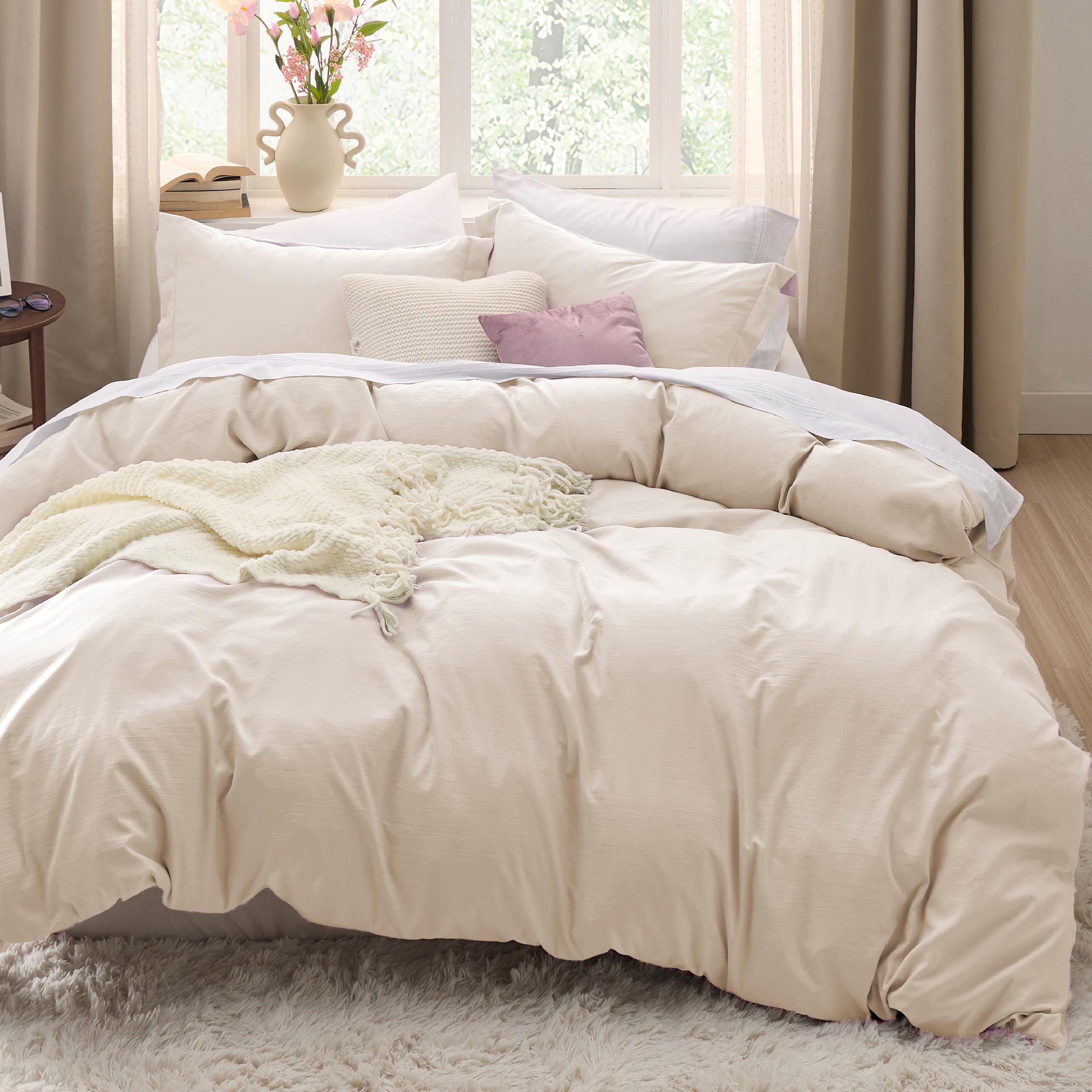 Bedsure vista frontal del empaque mostrando la funda nórdica crema y el contenido