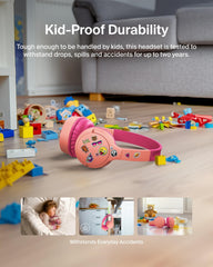 Belkin SoundForm Mini en uso por niña durante clase online, reduce distracciones