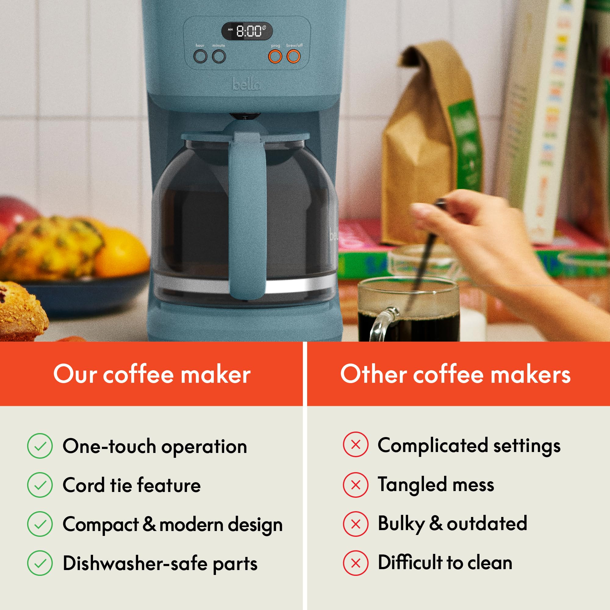 Bella función pausa y servir en acción permitiendo una taza inmediata sin goteos