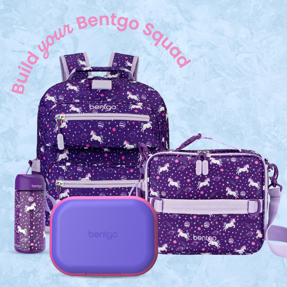 Bentgo comparación de tamaño junto a botella para escala visual