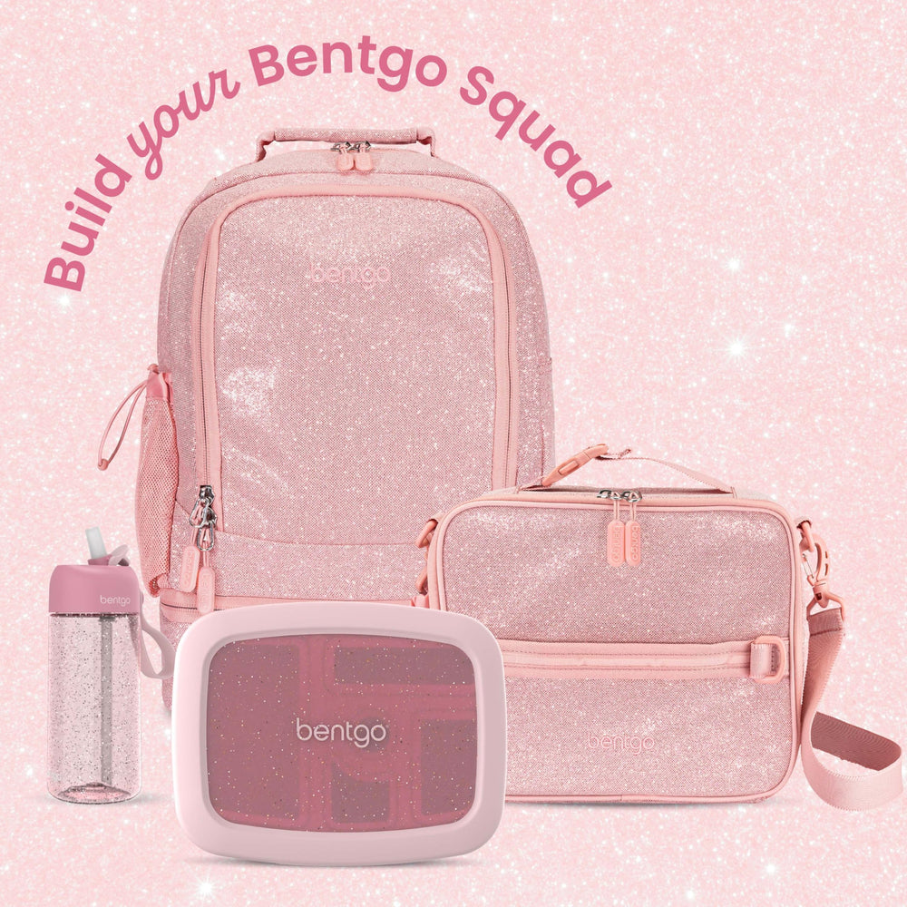 Bentgo comparación de tamaño con mano de niño, ideal para edades 3-7