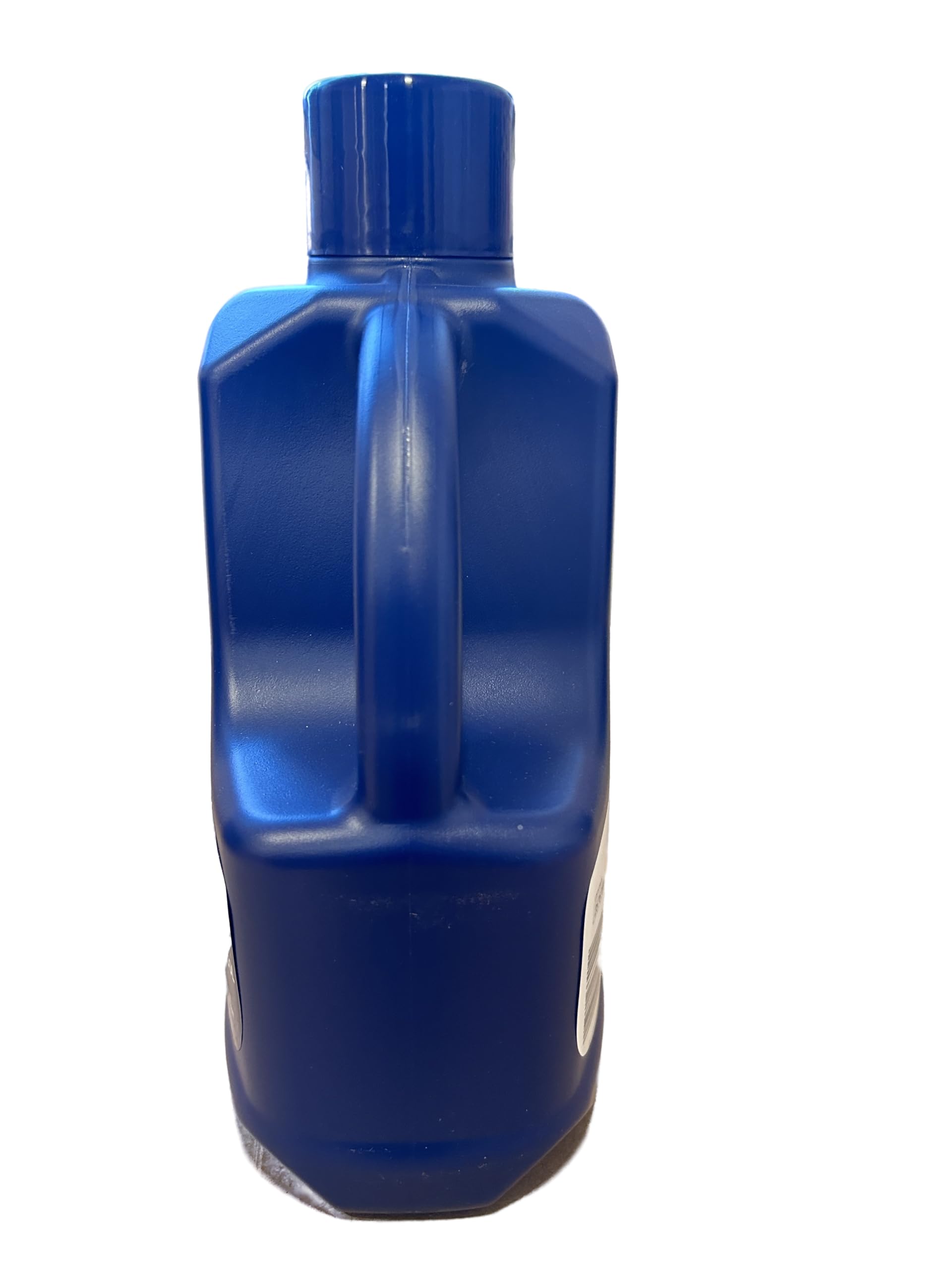 BioGuard aplicación del producto en piscina con agua clara que mejora la filtración