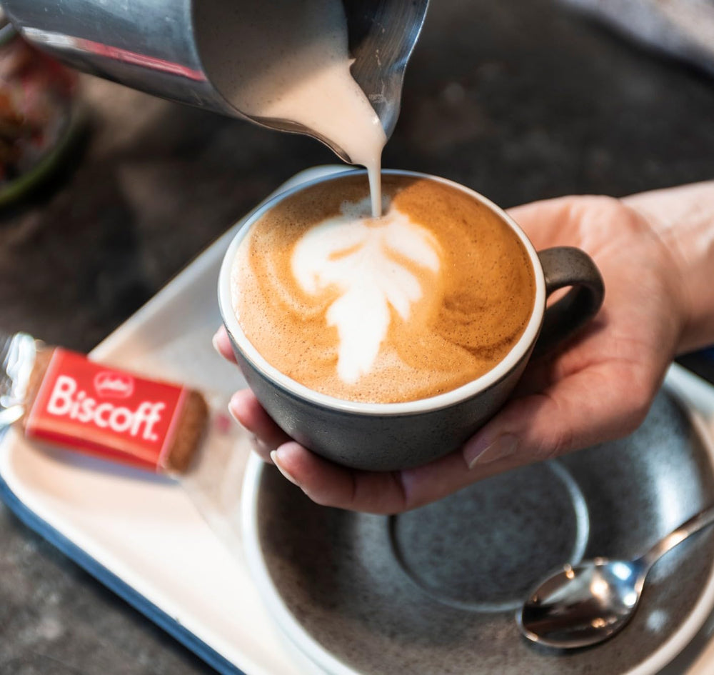 Biscoff bandeja en recepción con galletas individuales para clientes