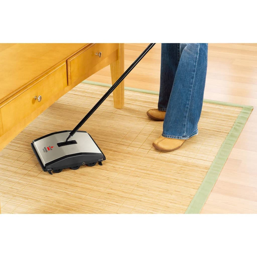 Bissell comparación de tamaño con mano para transporte cómodo