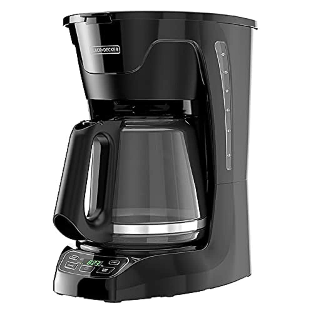 BLACK+DECKER vista frontal de la cafetera negra con aspecto compacto y profesional