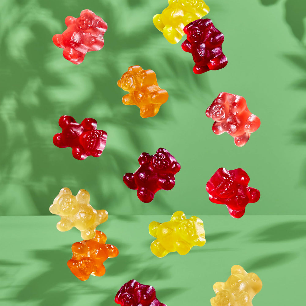 Black Forest comparativa de tamaño de la bolsita junto a una mano