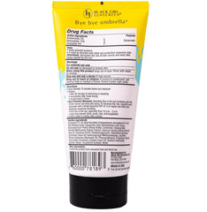 Black Girl Sunscreen textura cremosa en primer plano que hidrata la piel