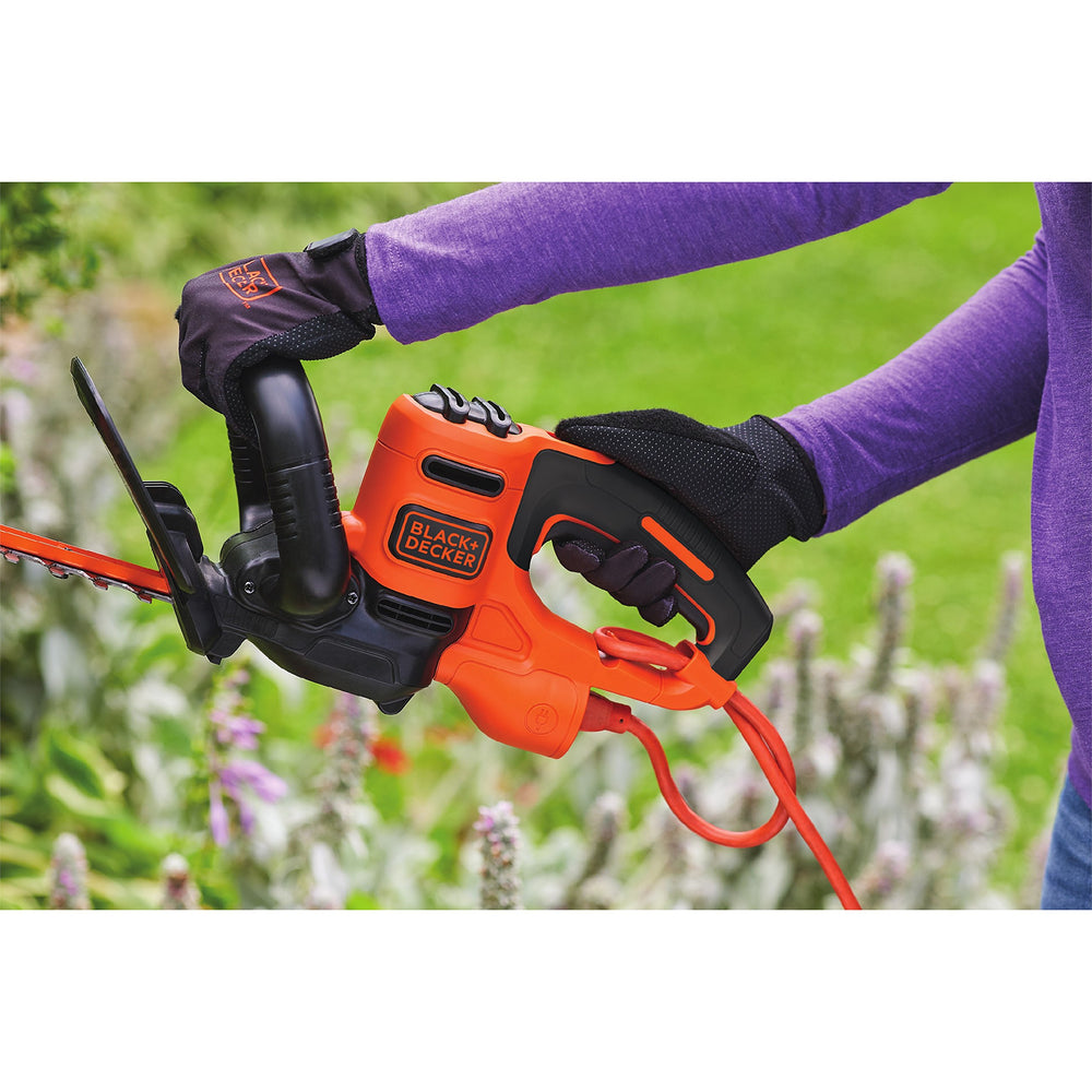BLACK+DECKER motor 4.0 A detalle robusto para potencia constante durante el corte
