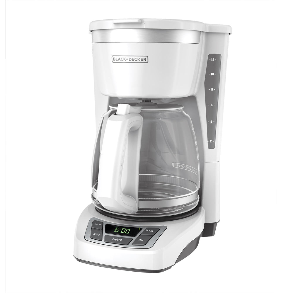 BLACK+DECKER cafetera CM1160W vista frontal con jarra grande y acabado blanco