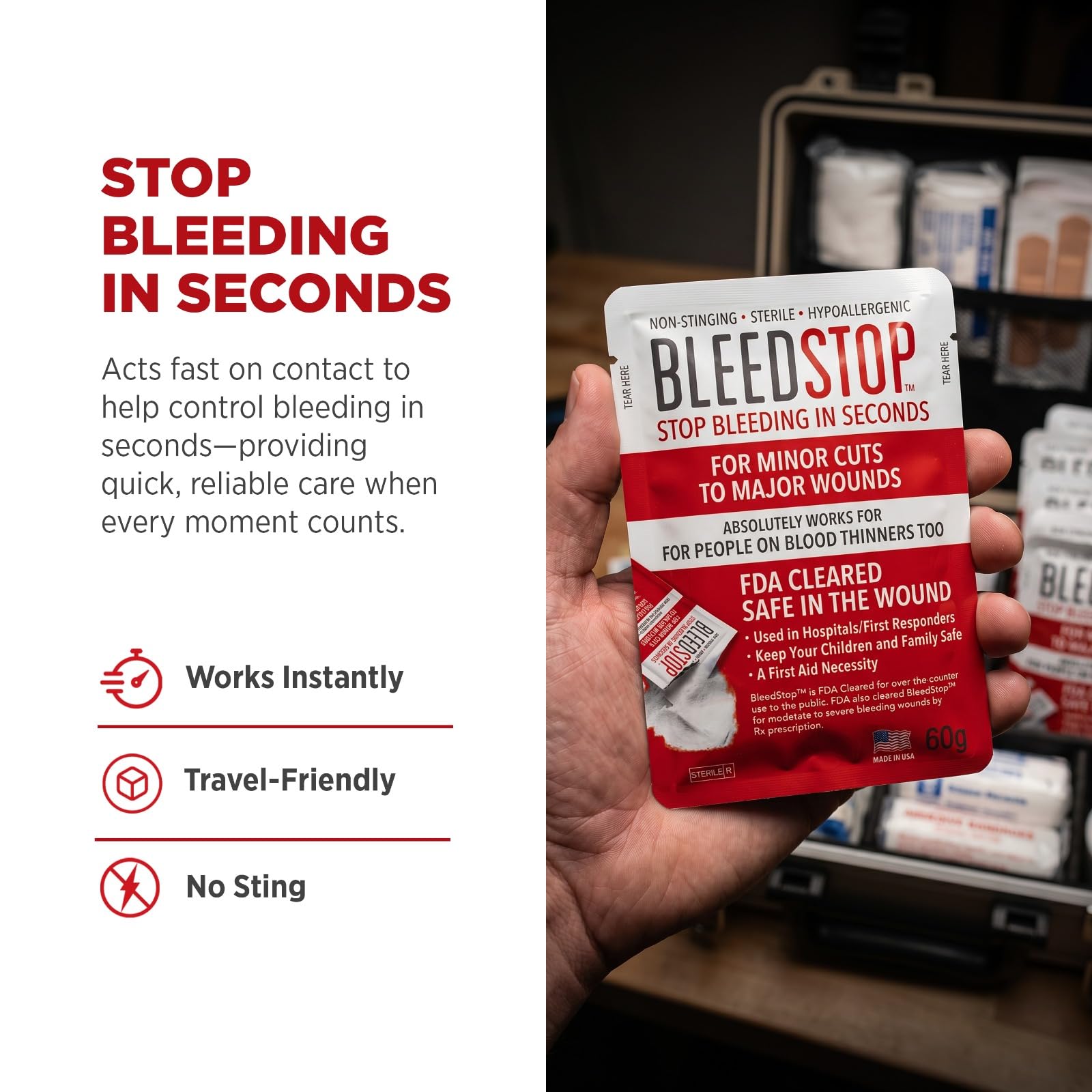 BleedStop junto a una mano para comparar tamaño y facilidad de transporte