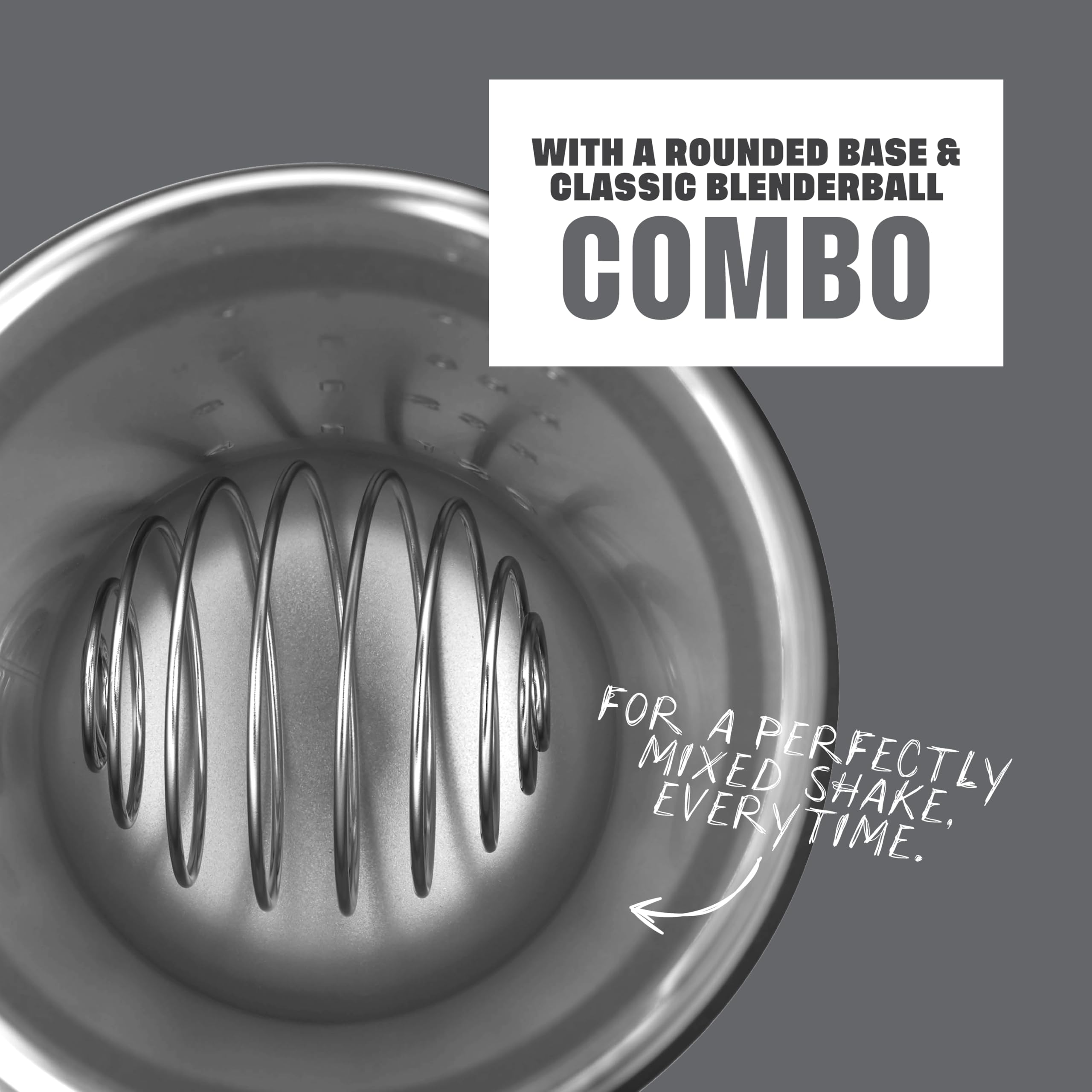 BlenderBottle Strada Sleek comparada en un portavasos, tamaño portátil y práctico