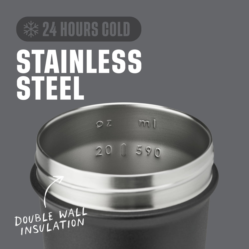 BlenderBottle Strada Sleek primer plano del acero inoxidable doble pared para aislamiento