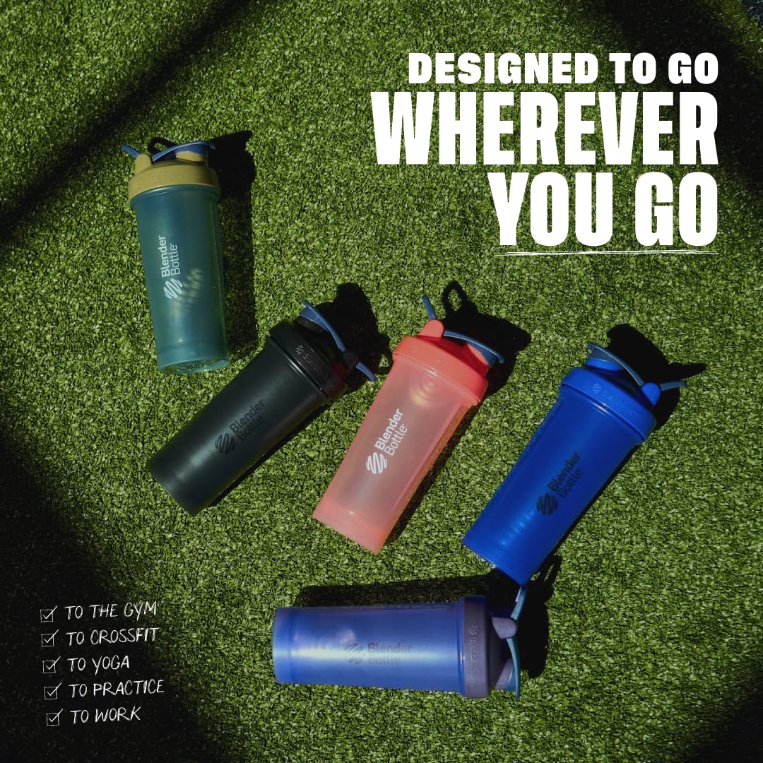 BlenderBottle en uso en gimnasio transportable y sellado para entrenamiento