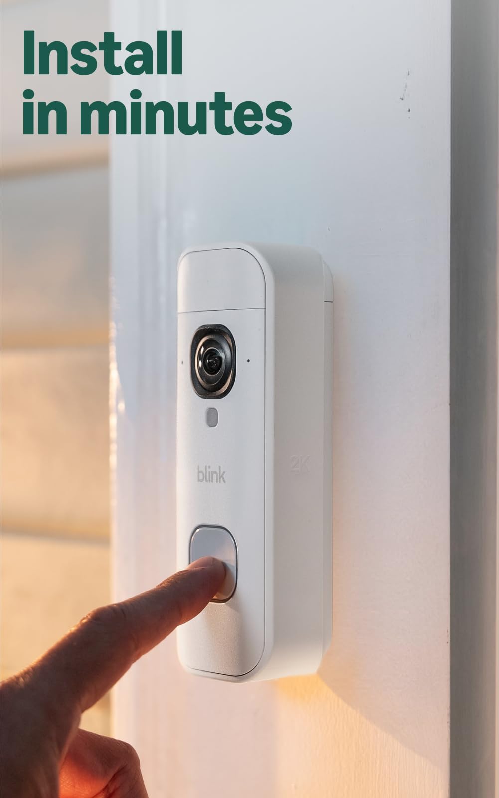 Blink timbre en mano para comparación de tamaño, muestra escala real