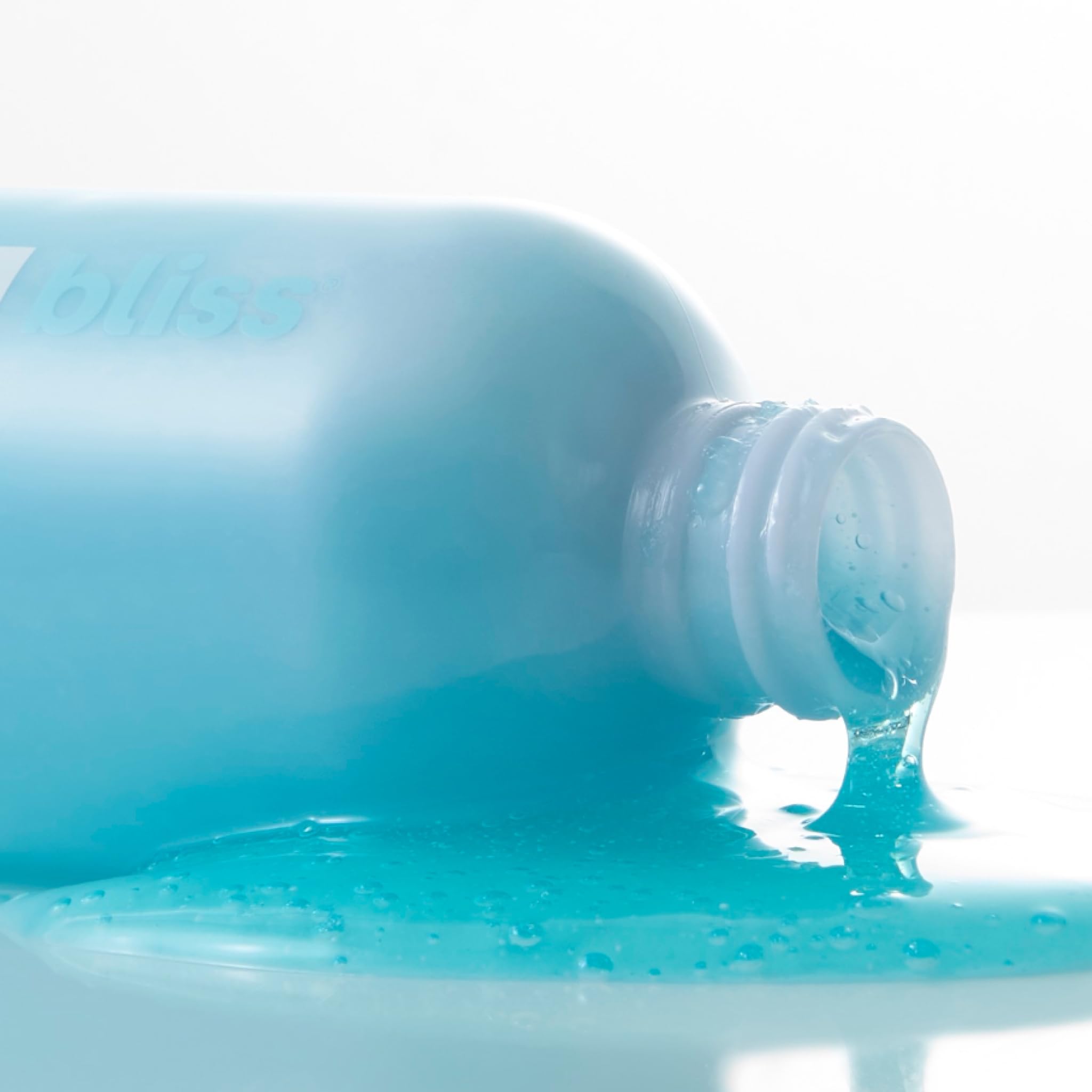 Bliss packaging sostenible que resalta compromiso cruelty‑free