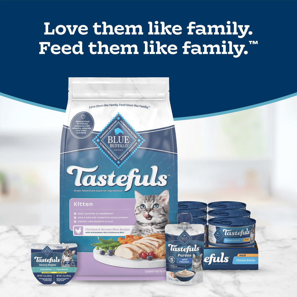 Blue Buffalo empaque lateral con información de alimentación y calidad