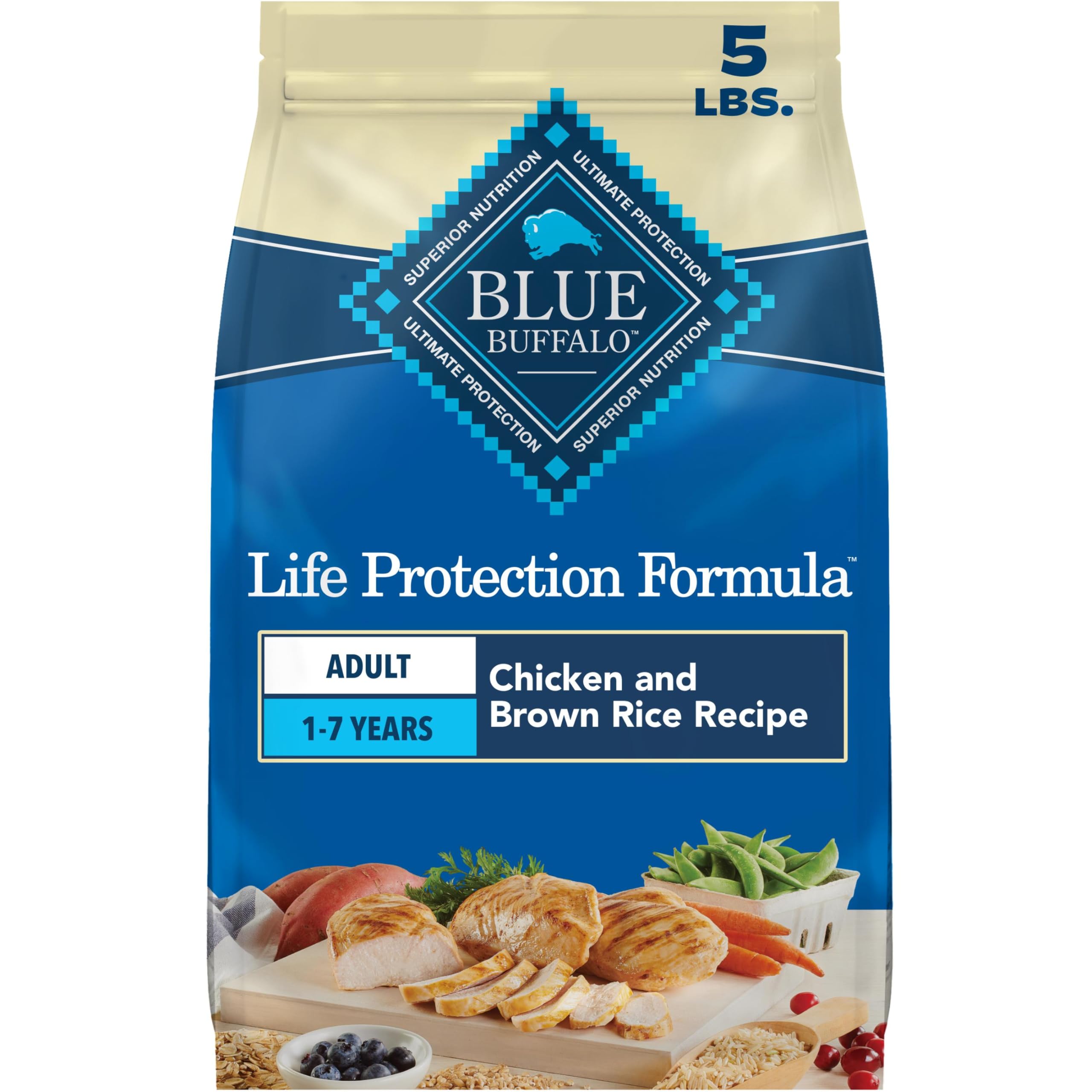 Blue Buffalo empaque frontal 5 lb mostrando fórmula Chicken y beneficios