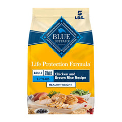 Blue Buffalo paquete frontal mostrando fórmula Healthy Weight y beneficio control de peso